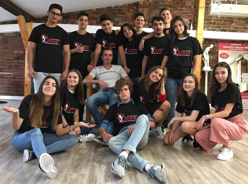 Liceeni la cursuri de actorie